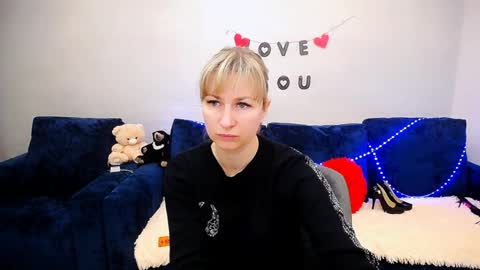 incredible_ariela online show from April 2026 09:21:02 AM