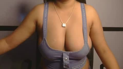 indian_sayesha online show from February 2026 02:40:01 AM