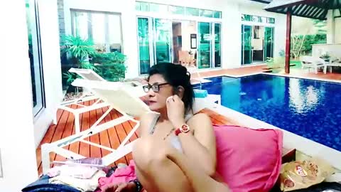 Snapshot of indianallure chatting on December 2024 12:42:01 PM Femiez online show from December 2024 12:42:01 PM