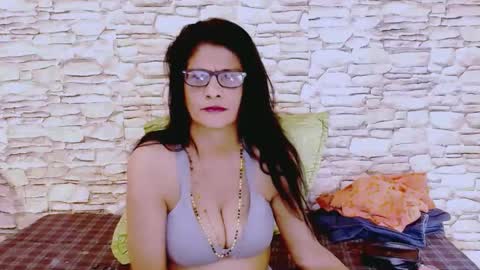 Snapshot of indianallure chatting on February 2025 12:28:01 PM Femiez online show from February 2025 12:28:01 PM