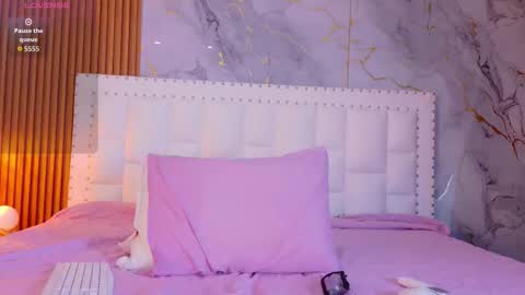 LITTLE AINHOA  online show from March 2026 09:32:02 PM