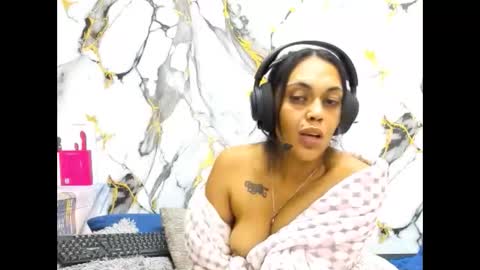 Lia online show from June 2026 05:48:01 PM