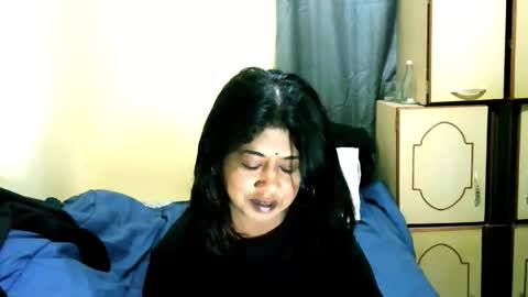 Snapshot of indianpleasures21 chatting on May 2026 07:04:01 AM indianpleasures21 online show from May 2026 07:04:01 AM