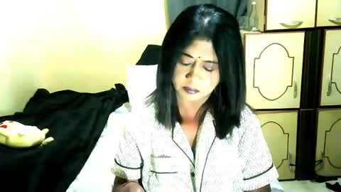Snapshot of indianpleasures21 chatting on May 2026 06:38:02 PM indianpleasures21 online show from May 2026 06:38:02 PM
