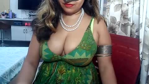 Snapshot of indianrads9 chatting on February 2025 06:35:01 AM Radha online show from February 2025 06:35:01 AM