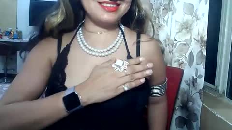 Snapshot of indianrads9 chatting on February 2025 10:09:02 PM Radha online show from February 2025 10:09:02 PM