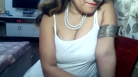 Snapshot of indianrads9 chatting on February 2025 06:15:02 PM Radha online show from February 2025 06:15:02 PM