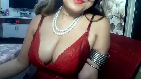 Snapshot of indianrads9 chatting on February 2025 05:59:01 PM Radha online show from February 2025 05:59:01 PM