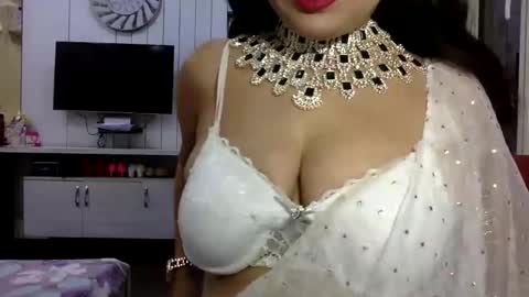 Snapshot of indianrads9 chatting on November 2025 05:30:01 PM Radha online show from November 2025 05:30:01 PM