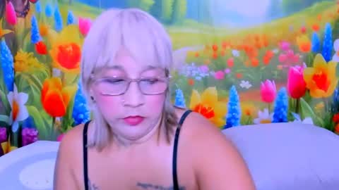 Snapshot of indianroxy27 chatting on June 2026 12:33:02 PM indianroxy27 online show from June 2026 12:33:02 PM
