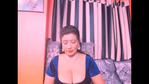indiansarika65 online show from January 2025 07:09:02 PM
