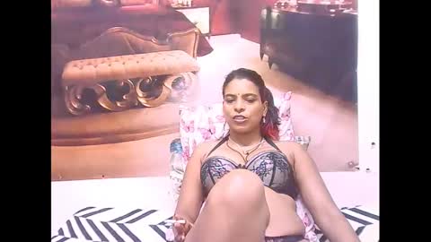 indiansexyass4u2luv online show from March 2025 06:12:01 PM