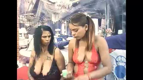 indiansexyass4u2luv online show from February 2026 09:22:02 PM