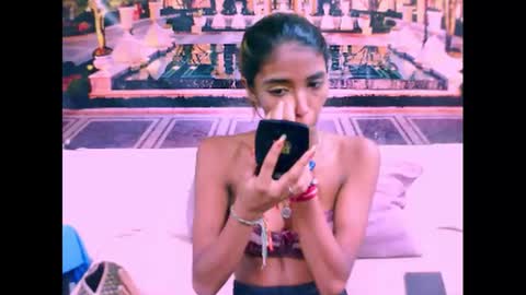 Snapshot of indiansexyslender4u2luv chatting on February 2025 05:45:01 AM indiansexyslender4u2luv online show from February 2025 05:45:01 AM