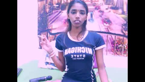 Snapshot of indiansexyslender4u2luv chatting on February 2025 01:08:02 PM indiansexyslender4u2luv online show from February 2025 01:08:02 PM