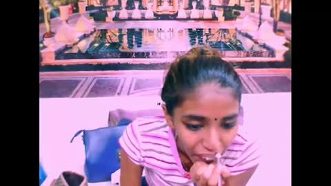 Snapshot of indiansexyslender4u2luv chatting on February 2025 06:18:02 AM indiansexyslender4u2luv online show from February 2025 06:18:02 AM