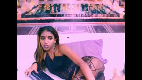 Snapshot of indiansexyslender4u2luv chatting on February 2025 09:22:01 AM indiansexyslender4u2luv online show from February 2025 09:22:01 AM