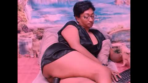 Snapshot of indianspicy69 chatting on January 2025 11:48:01 PM Shreya online show from January 2025 11:48:01 PM