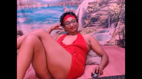 Snapshot of indianspicy69 chatting on February 2025 09:10:01 PM Shreya online show from February 2025 09:10:01 PM