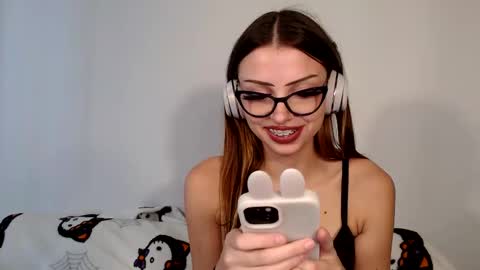 Snapshot of indigoelle chatting on September 2025 04:52:02 PM Indigo Elle online show from September 2025 04:52:02 PM