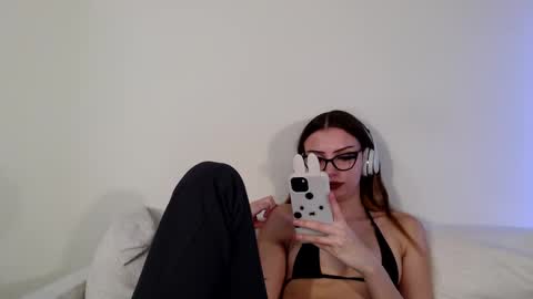 Snapshot of indigoelle chatting on October 2025 06:30:01 PM Indigo Elle online show from October 2025 06:30:01 PM