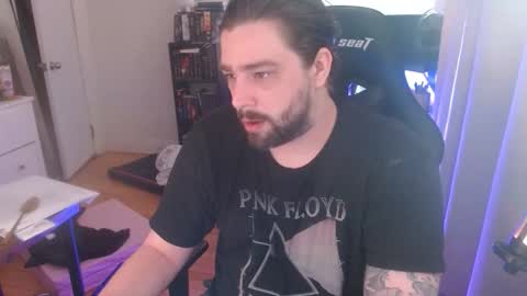 ineedts4myhole online show from May 2026 05:18:01 PM