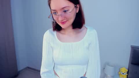 Snapshot of inellcanty chatting on December 2025 04:20:02 AM Kira online show from December 2025 04:20:02 AM