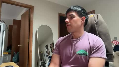 Lucas online show from December 2025 08:17:01 PM