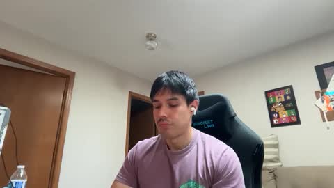 Lucas online show from April 2026 06:19:02 PM