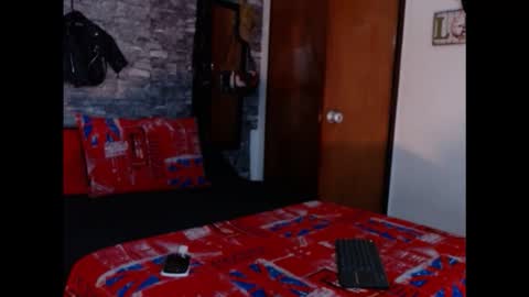 MOLLY online show from December 2025 04:09:01 AM