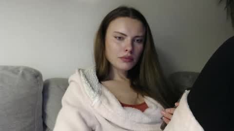 Sweet girl online show from February 2025 07:18:02 PM