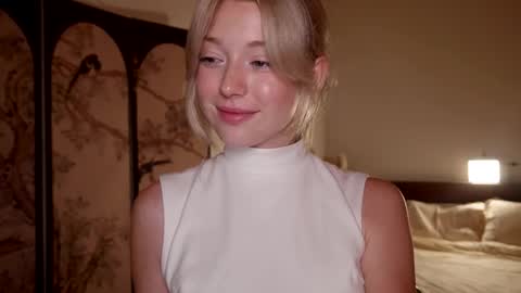 Snapshot of infinitysoul_ chatting on November 2025 04:08:01 PM Alexa..  Inst     Fansly infinitysoul  online show from November 2025 04:08:01 PM