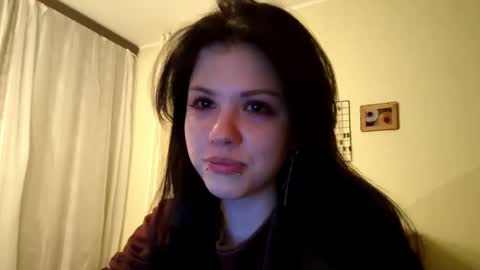 Mia online show from March 2026 03:20:02 PM