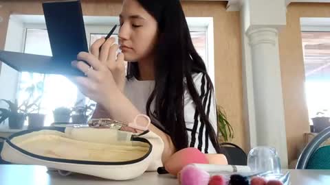 Mia online show from June 2026 11:16:02 AM