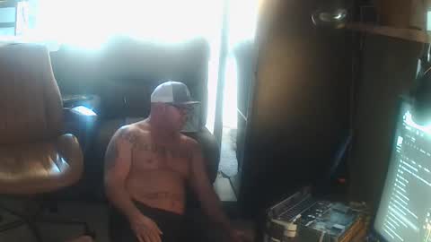 init2dentit online show from March 2026 08:59:01 PM