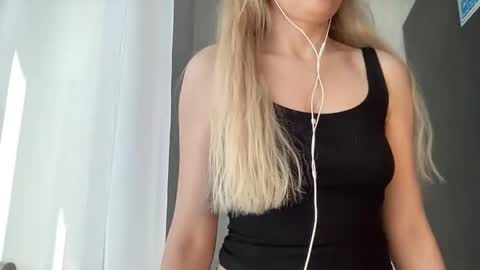 Snapshot of iniva05 chatting on April 2026 10:32:01 AM iniva05 online show from April 2026 10:32:01 AM