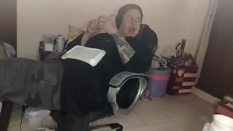 Snapshot of inkedsinners chatting on October 2025 10:43:02 PM inkedsinners online show from October 2025 10:43:02 PM