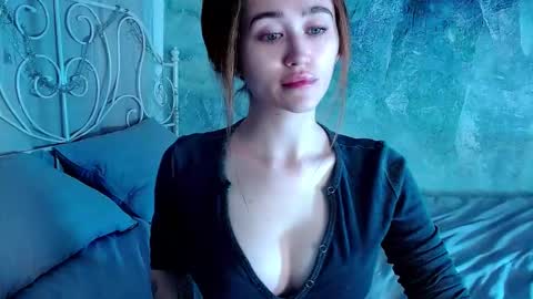 Lina online show from October 2025 01:07:02 AM