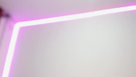 Snapshot of innocent_fox chatting on January 2025 01:36:02 AM Abril online show from January 2025 01:36:02 AM