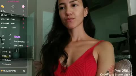 Laroa online show from April 2026 07:36:02 PM