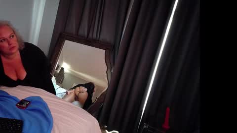 InsatiableCpl333 online show from February 2026 08:07:02 PM