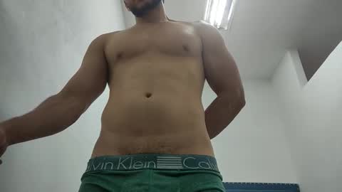 Snapshot of insistente chatting on January 2026 03:25:02 PM INSTAGRAM camilodlx online show from January 2026 03:25:02 PM