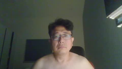 insuclee197641 online show from May 2026 02:03:01 PM