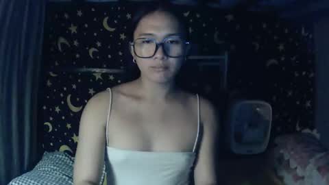 Snapshot of insulting_whoreifica chatting on November 2025 09:26:02 AM MAXINE online show from November 2025 09:26:02 AM