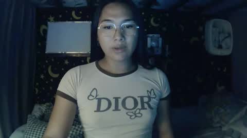 Snapshot of insulting_whoreifica chatting on March 2026 07:10:01 AM MAXINE online show from March 2026 07:10:01 AM