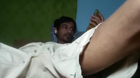 interne8famous online show from May 2026 05:00:01 PM