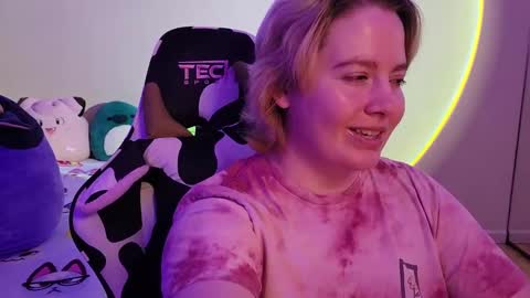 Faye online show from January 2025 05:33:01 AM