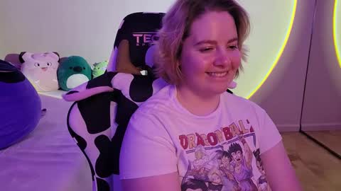 Faye online show from January 2025 09:34:02 AM