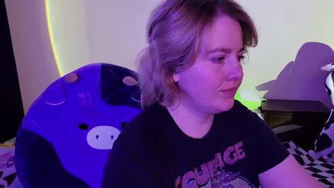 Faye online show from January 2025 03:10:02 PM