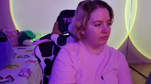 Faye online show from January 2025 06:24:02 AM